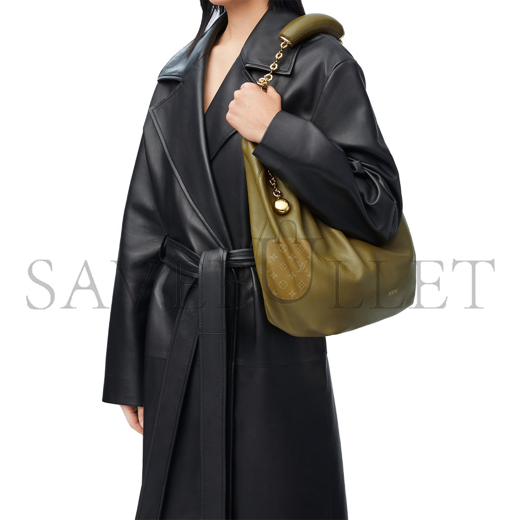 l*ew* medium squeeze bag in mellow nappa lambskin a914q37x01 (34*33*13.5cm)